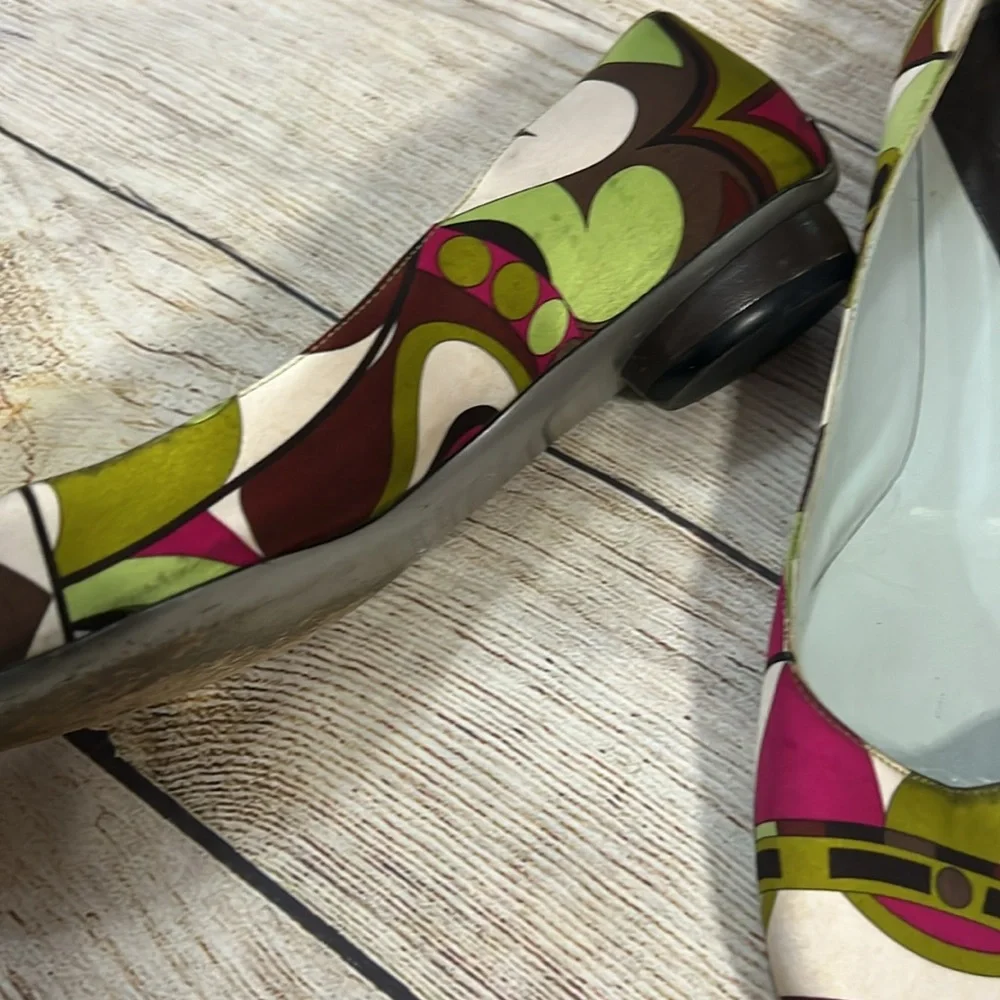 Emilio Pucci Pink and Green Geometric Flats - Picture 2 of 6